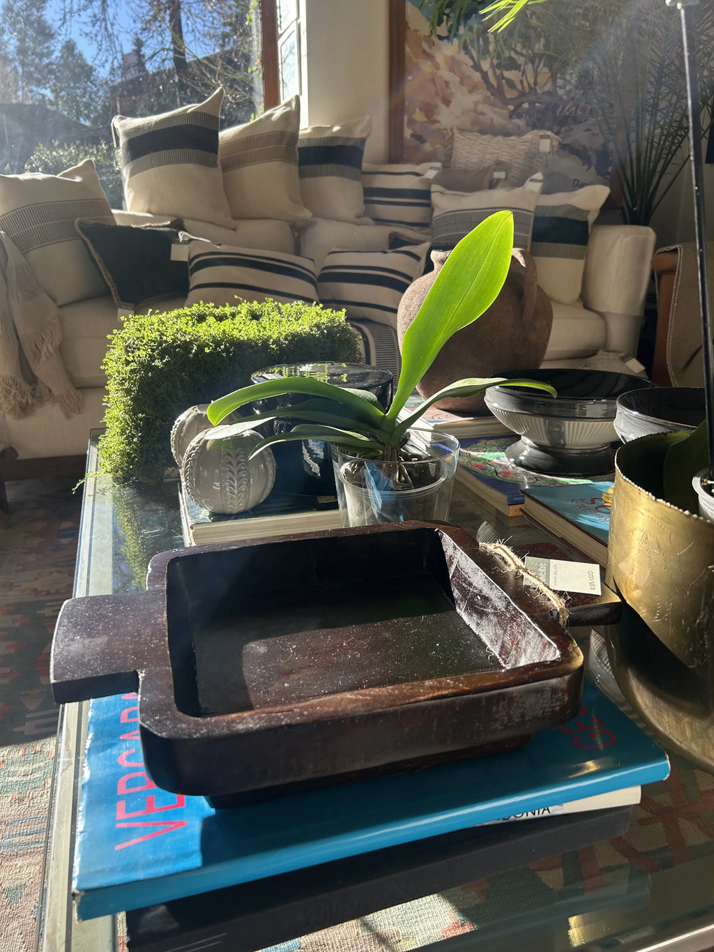 Fuente Nativa cuadrada con Asas de madera oscura – vista adicional 1