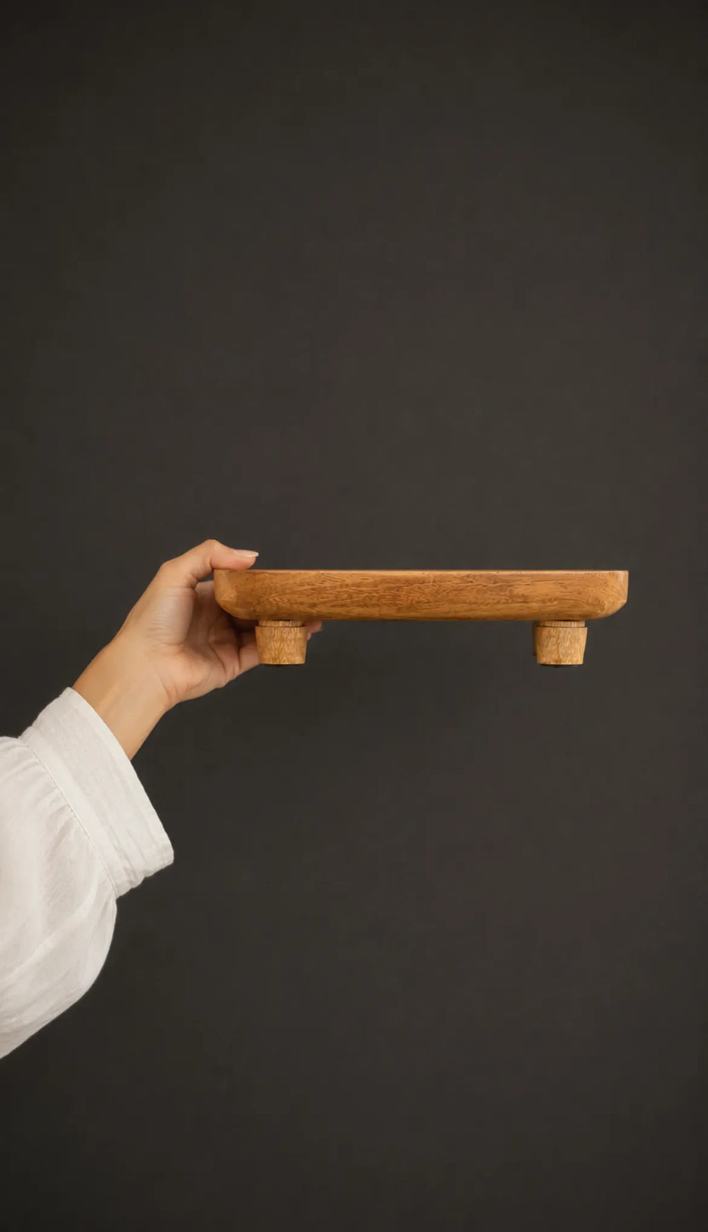 Pedestal rectangular patas gruesas – vista principal