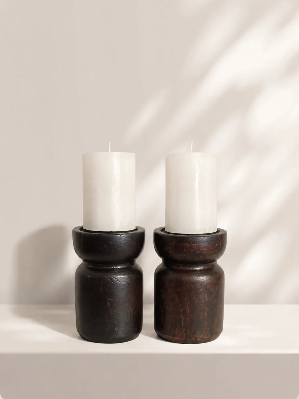 Portavela Madera oscura Nativo – vista principal